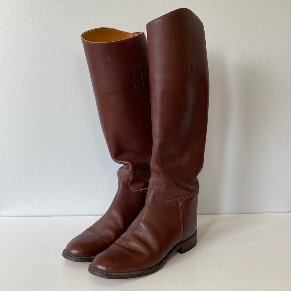 BROWN leather equestrian riding boots
